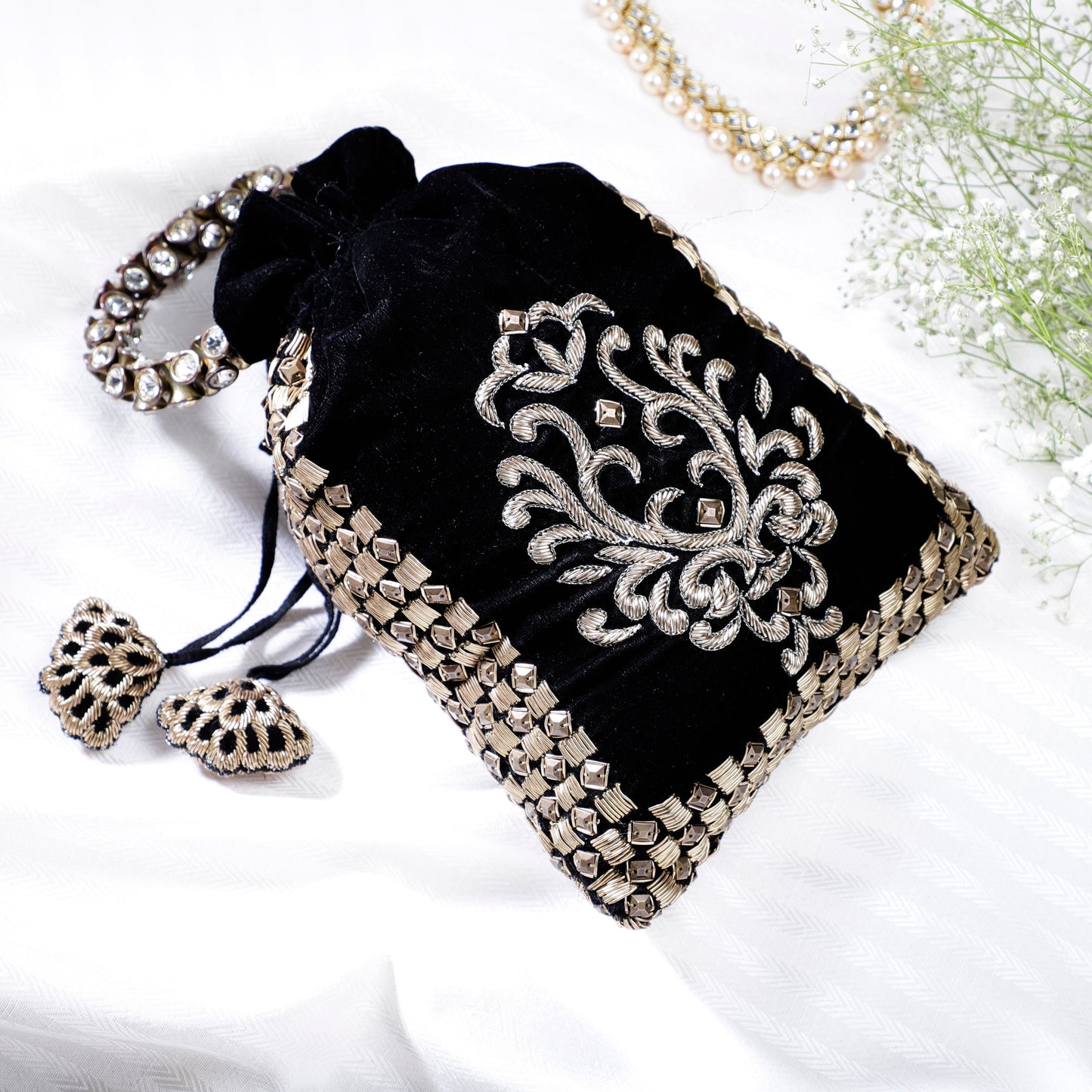 Noir Elegance Potli