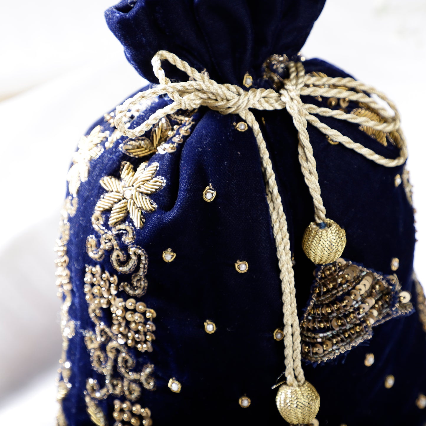 Royal Gleam potli